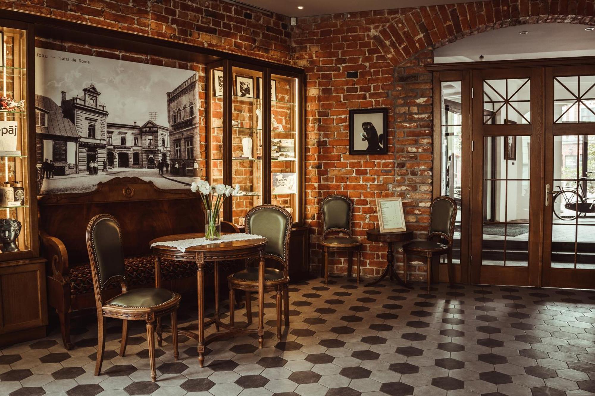 Art Hotel Roma Liepaja Ngoại thất bức ảnh