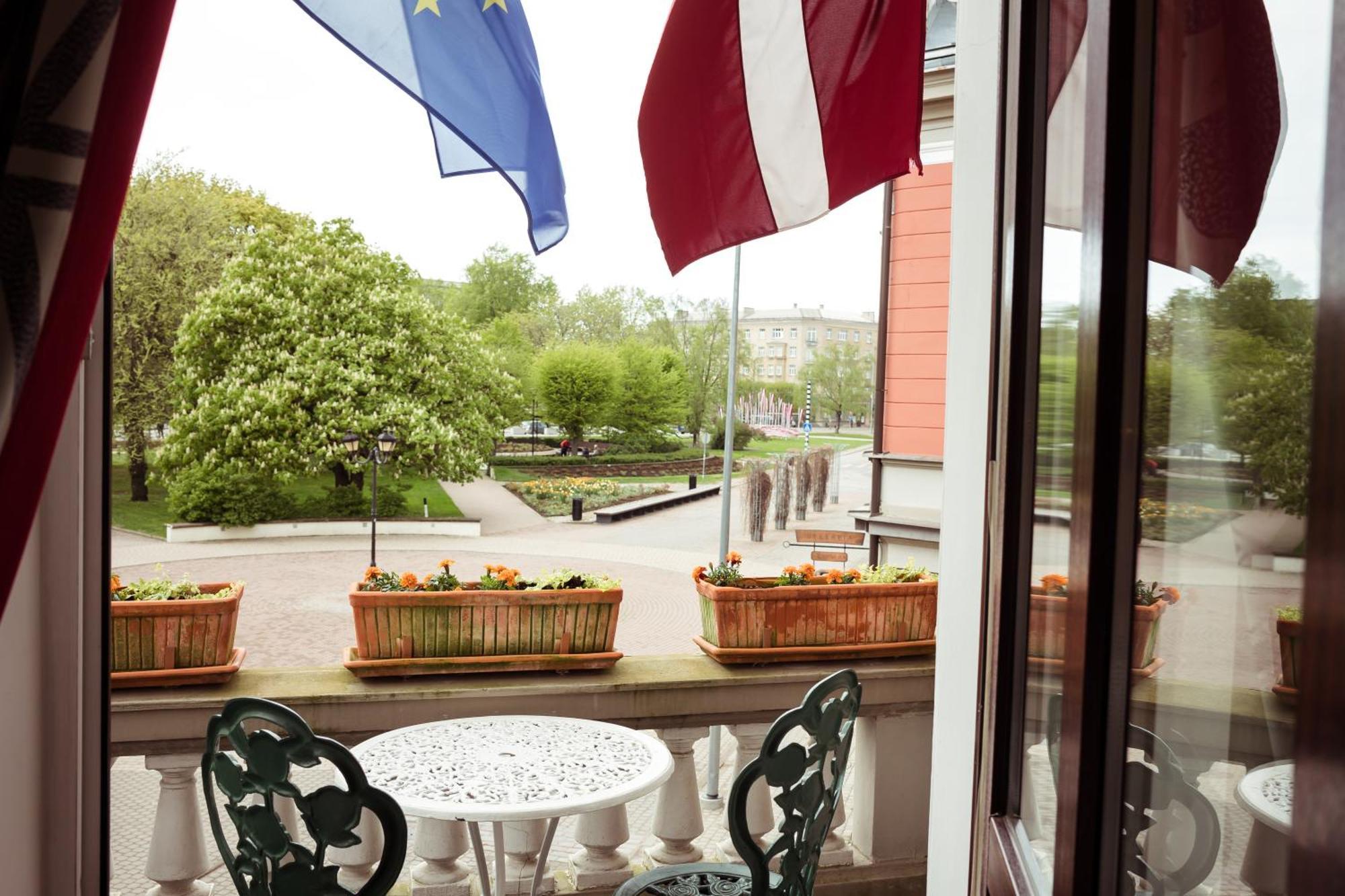 Art Hotel Roma Liepaja Ngoại thất bức ảnh